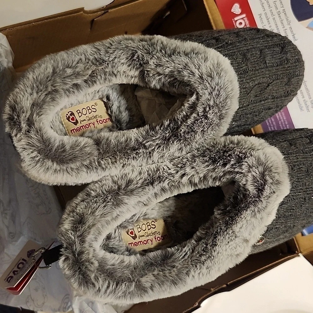 Skechers BOBS Keepsakes Ice Angel Charcoal Slippers Cable Knit Faux Fur 8.5 Wide - Picture 6 of 16